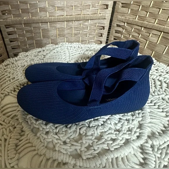 Arromic Round Toe Ankle Criss-Cross Ballet Flats - Size 7.5 - Picture 3 of 8